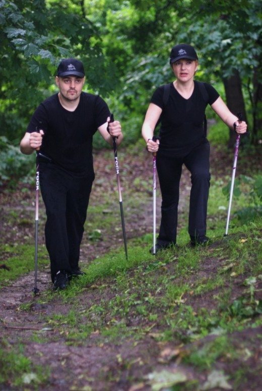 Диета по-скандинавски: похудеть поможет ходьба с палками