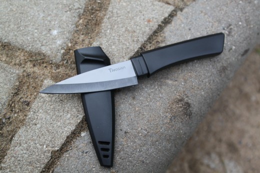 Ножи из керамики, изготовленные с применением диоксида циркония, отличаются высокими функциональными достоинствами  