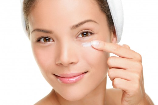 Простые советы для восстановления сухой кожи вокруг глаз