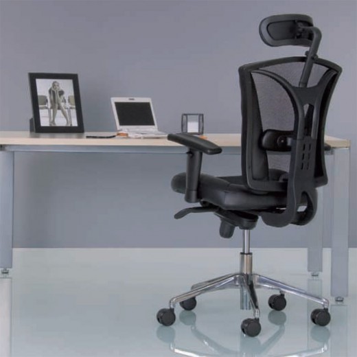 Комфортную рабочую обстановку помогает создать «ТД Нарышкин»: офисные кресла для персонала