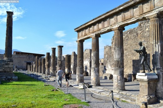 Экскурсии в Помпеи