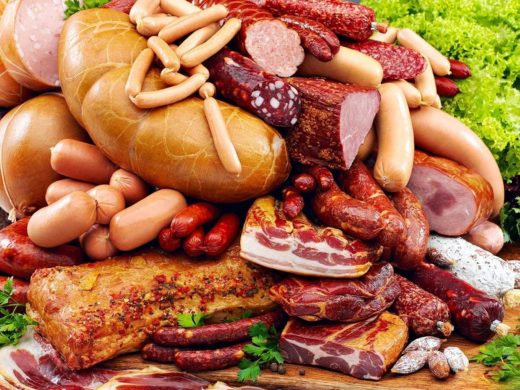 Как выбрать качественные мясные изделия для домашних блюд