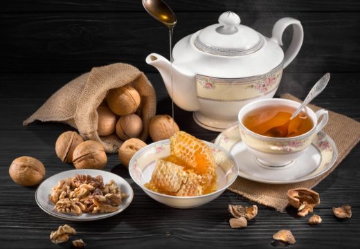 Локальные вкусы Крыма. Чайные травы, орехи и мёд в традиционной кулинарии