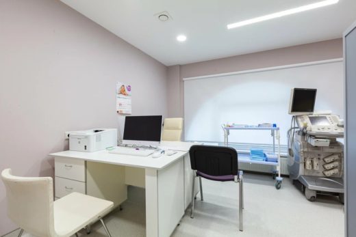 Скрытые маркеры качества в женском здоровье: как выбрать надежную клинику в мегаполисе