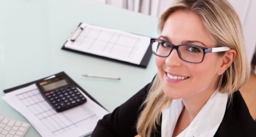 Как сэкономить на штатной бухгалтерии с помощью бухгалтерского обслуживания