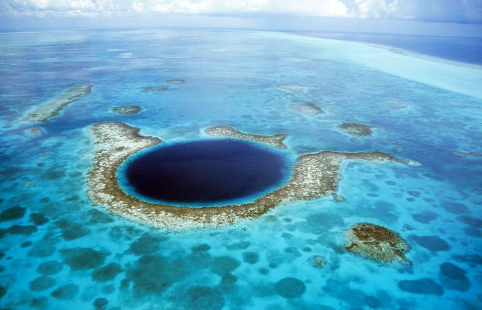 8 самых впечатляющих дыр в поверхности Земли 