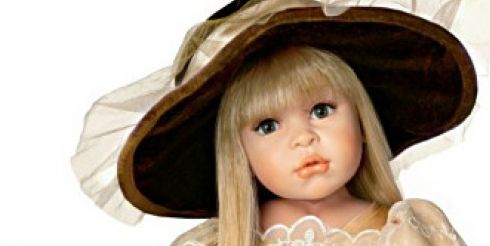 В чем прелесть фарфоровых кукол?