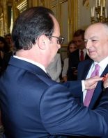 Вячеслав Моше Кантор удостоился высшей награды Франции