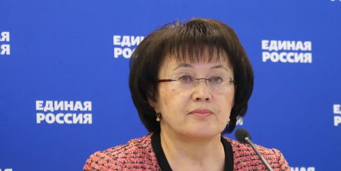 «Единая Россия» настаивает на  справедливой  зарплате для  медиков во всех регионах страны»