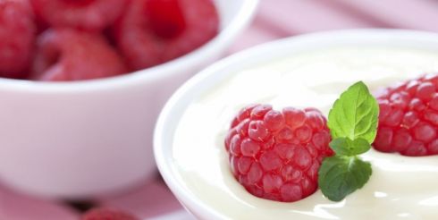 Для укрепления костей выбирайте йогурт