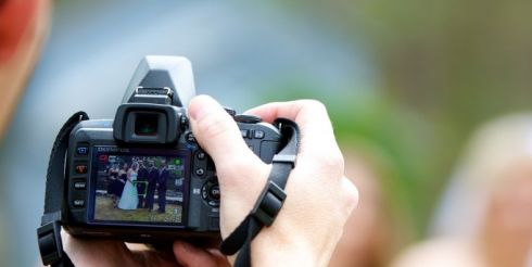 Как выбрать фотографа на свадьбу?