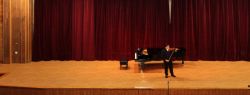 Концерт в Дамаске дали российские скрипачи