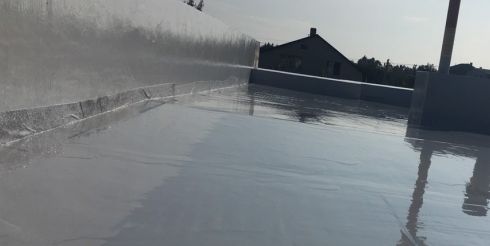 Быстрая гидроизоляция кровли теперь возможна! Рынок покоряют полиуретановые мастики