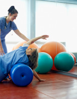Лечебная физкультура с инструктором: важная часть комплексного лечения