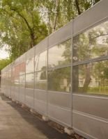 Городские шумозащитные экраны для комфортной жизни на верхних и нижних этажах