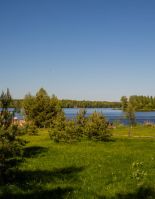 От стресса к гармонии: зачем современному человеку отдых на природе 