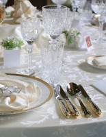 Сервировка как искусство: когда стол рассказывает о вкусе хозяйки