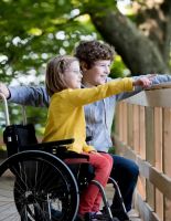 Прогулки как физиотерапия: как выбрать правильный маршрут для семьи