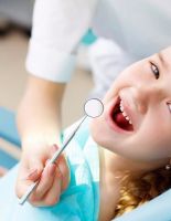 Лечение молочных зубов: почему это важно?