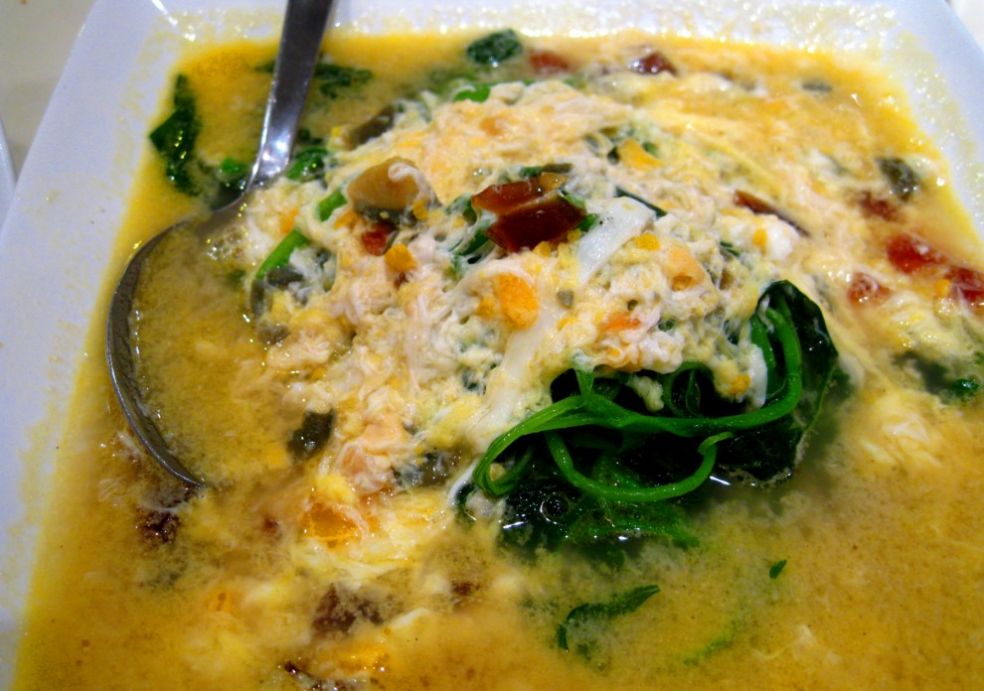 Овощной суп с яйцом