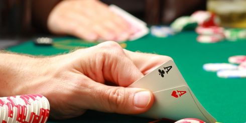 Покер – игра ставшая классикой азарта