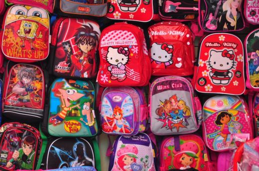 Школьные портфели: из чего сделаны девчонки и мальчишки