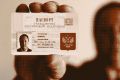 Пластиковая карта с чипом станет новым паспортом россиянина