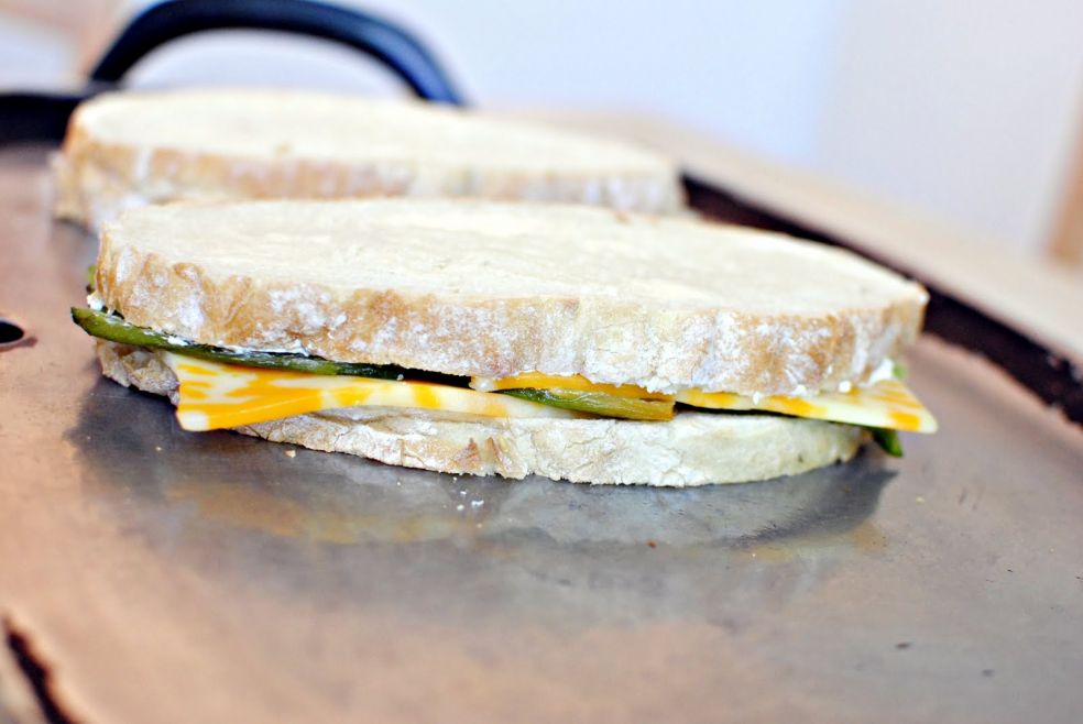 Сэндвичи запеченные с халапеньо фото-рецепт