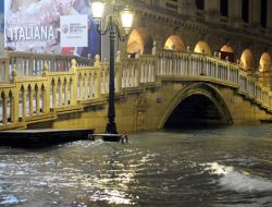 Венеция опять уходит под воду