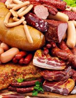 Как выбрать качественные мясные изделия для домашних блюд