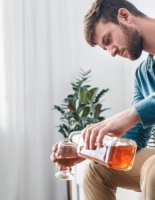 Когда алкоголь перестал быть «расслаблением»: тревожные сигналы, которые нельзя игнорировать